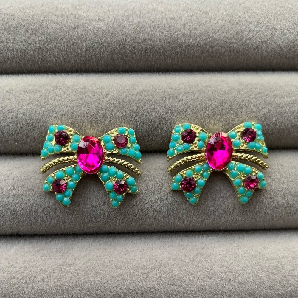 🎀 Blue Bow Crystal Studded Earrings
